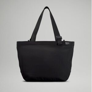 Lululemon Clean Lines Tote